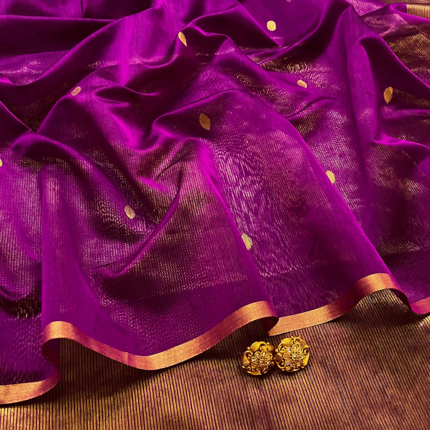Violet maheshwari saree with zari bootis and zari lines