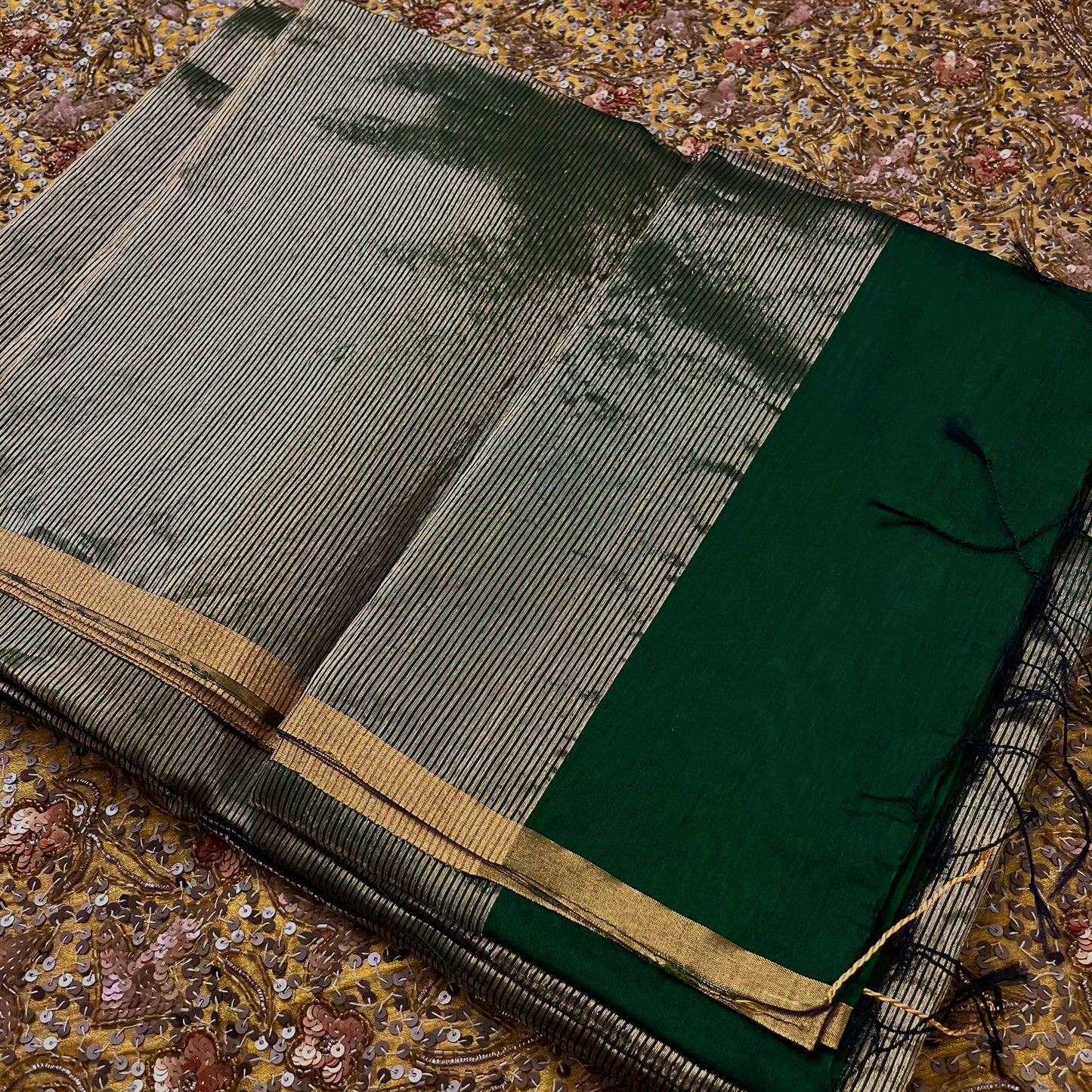 Dark Green & Gold Maheshwari Saree with Zari Border