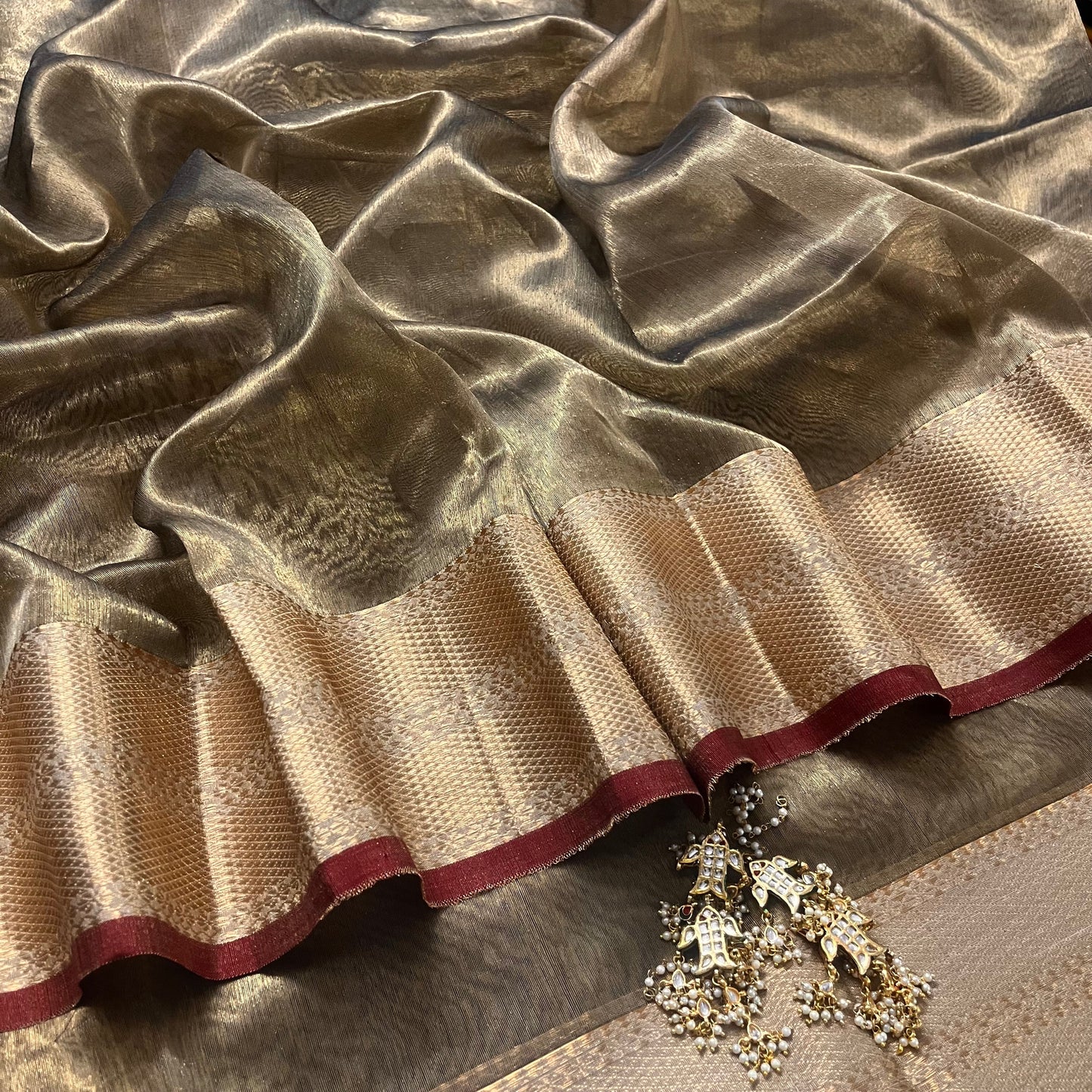 Antique Gold & Red Maheshwari Tissue Silk Saree with Zari Pattern on Pallu