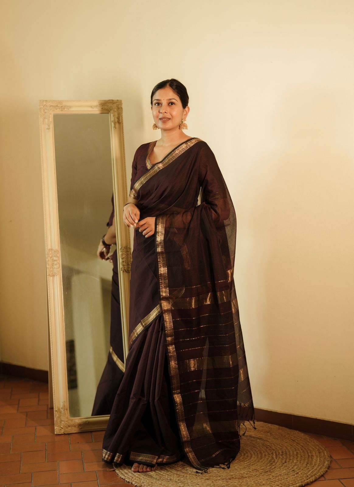 Mahogany Maheshwari saree with zari border and zari lines on pallu