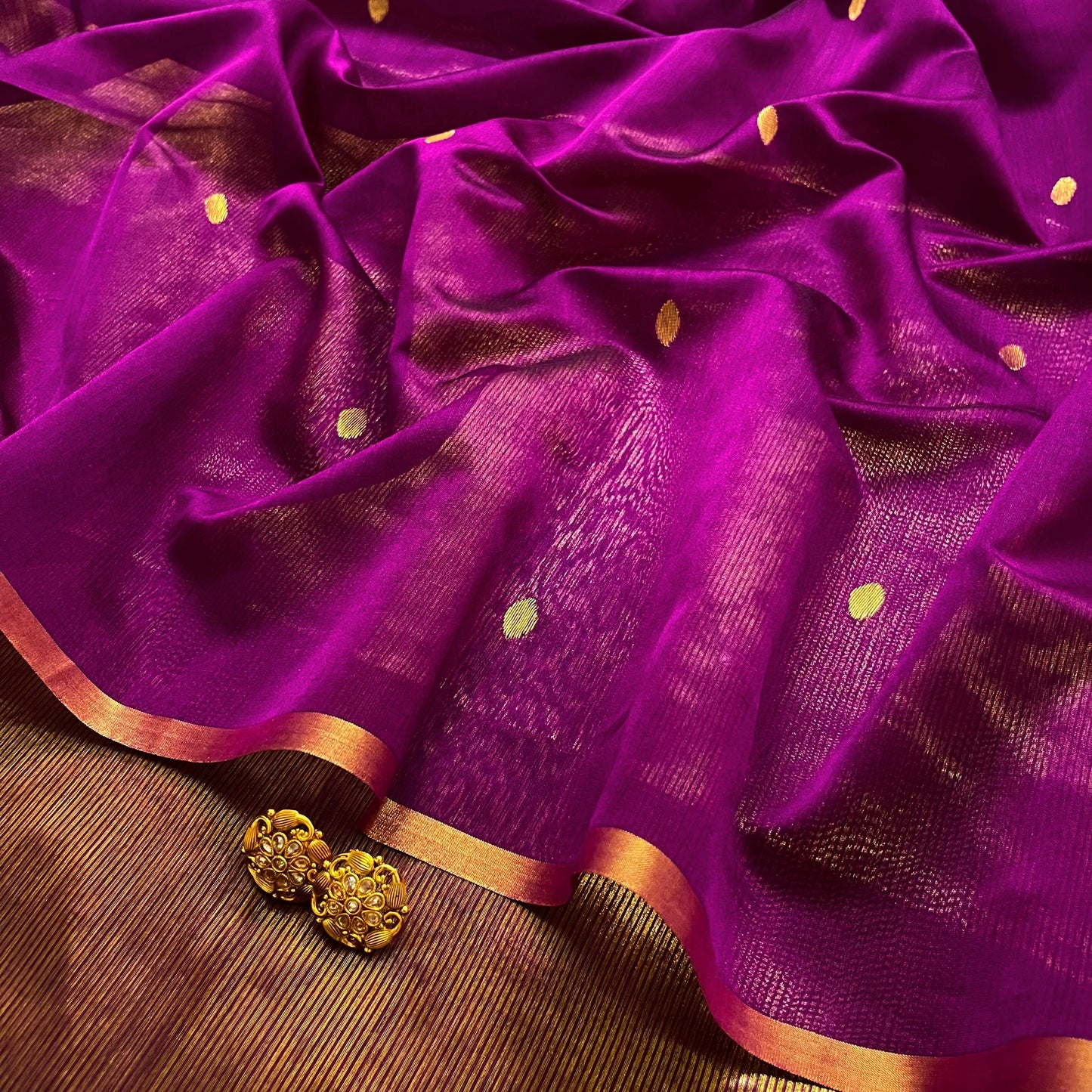 Violet maheshwari saree with zari bootis and zari lines