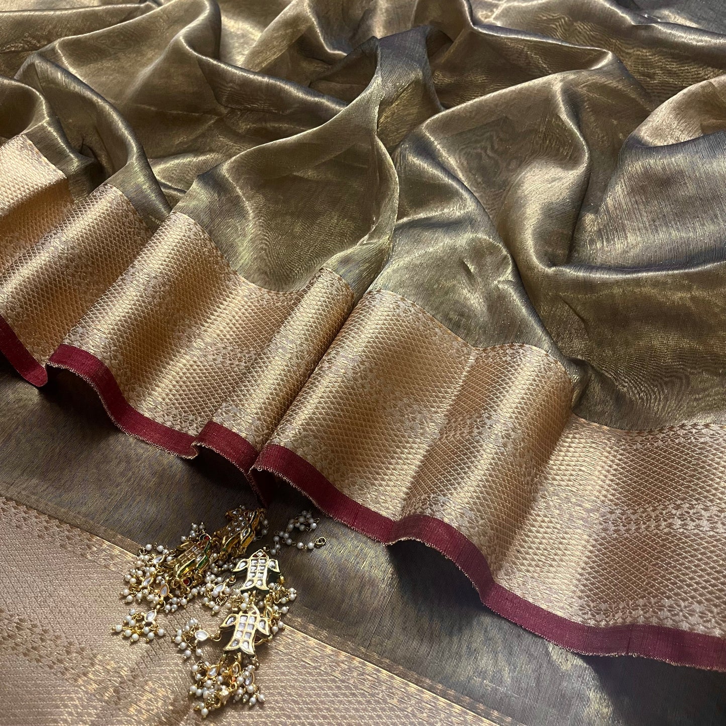 Antique Gold & Red Maheshwari Tissue Silk Saree with Zari Pattern on Pallu