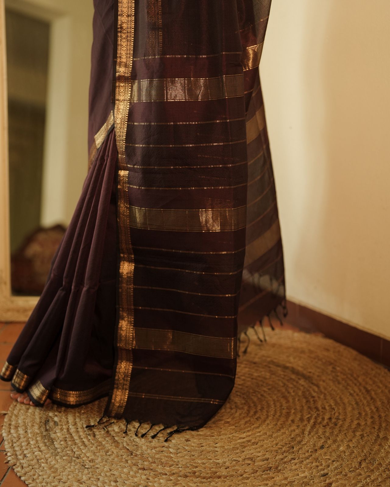 Mahogany Maheshwari saree with zari border and zari lines on pallu