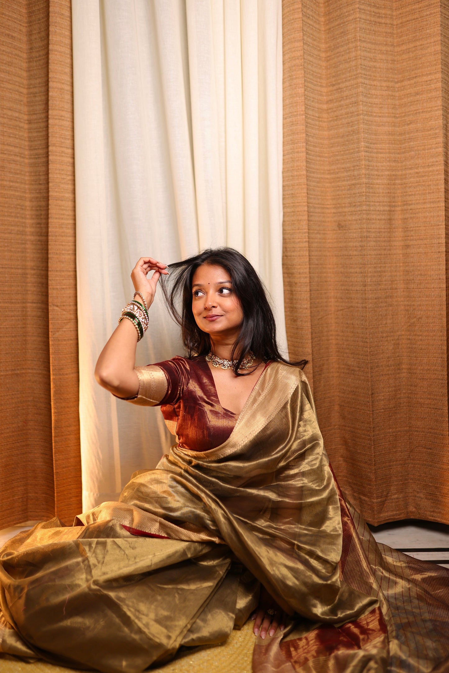 Antique Gold & Red Maheshwari Tissue Silk Saree with Zari Pattern on Pallu