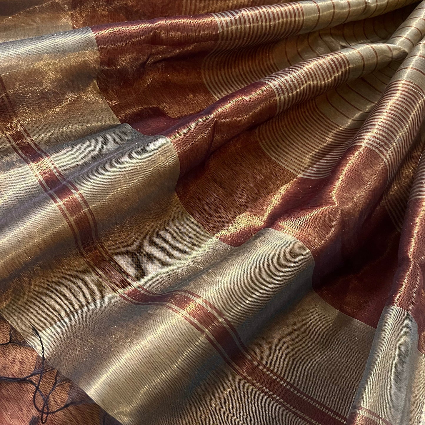 Antique Gold & Red Maheshwari Tissue Silk Saree with Zari Pattern on Pallu