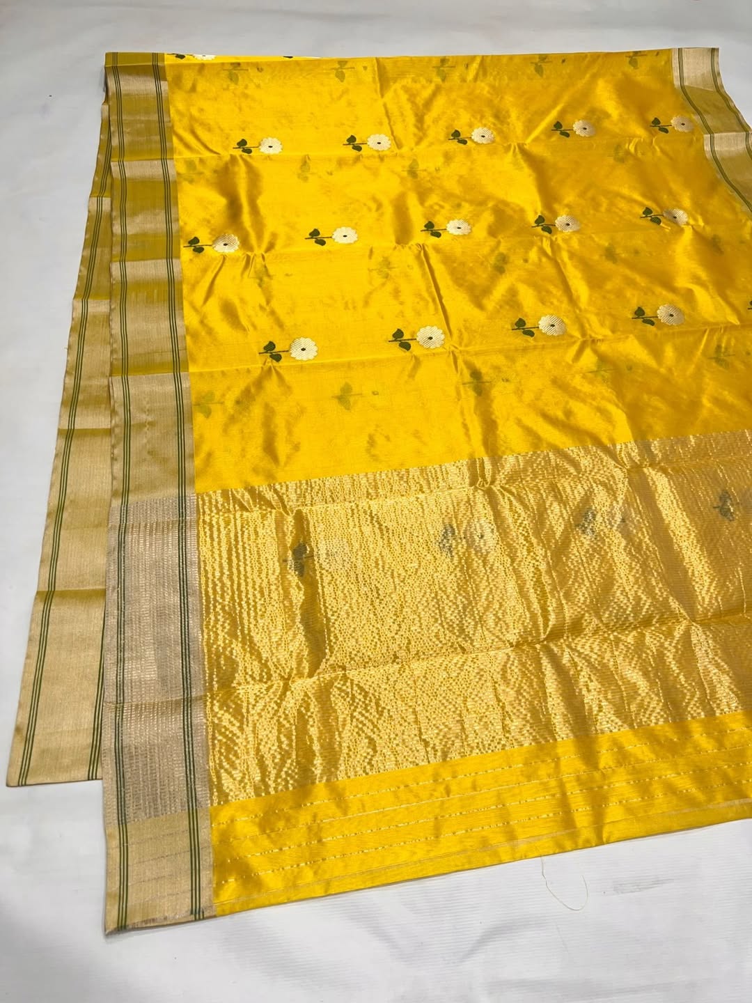 Yellow handwoven soft pattu silk Chanderi saree